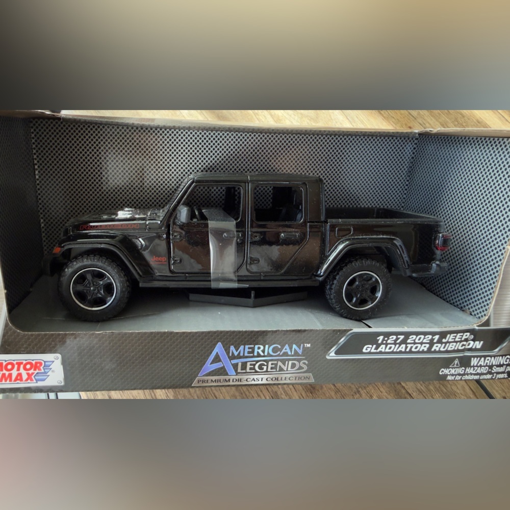 Jeep Gladiator Rubicon (Closed Top) Pickup Truck Black 1/24-1/27